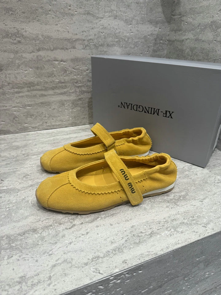 欧洲站夏季新款磨砂翻边魔术贴休闲浅口单鞋软底黄色皮鞋包头女