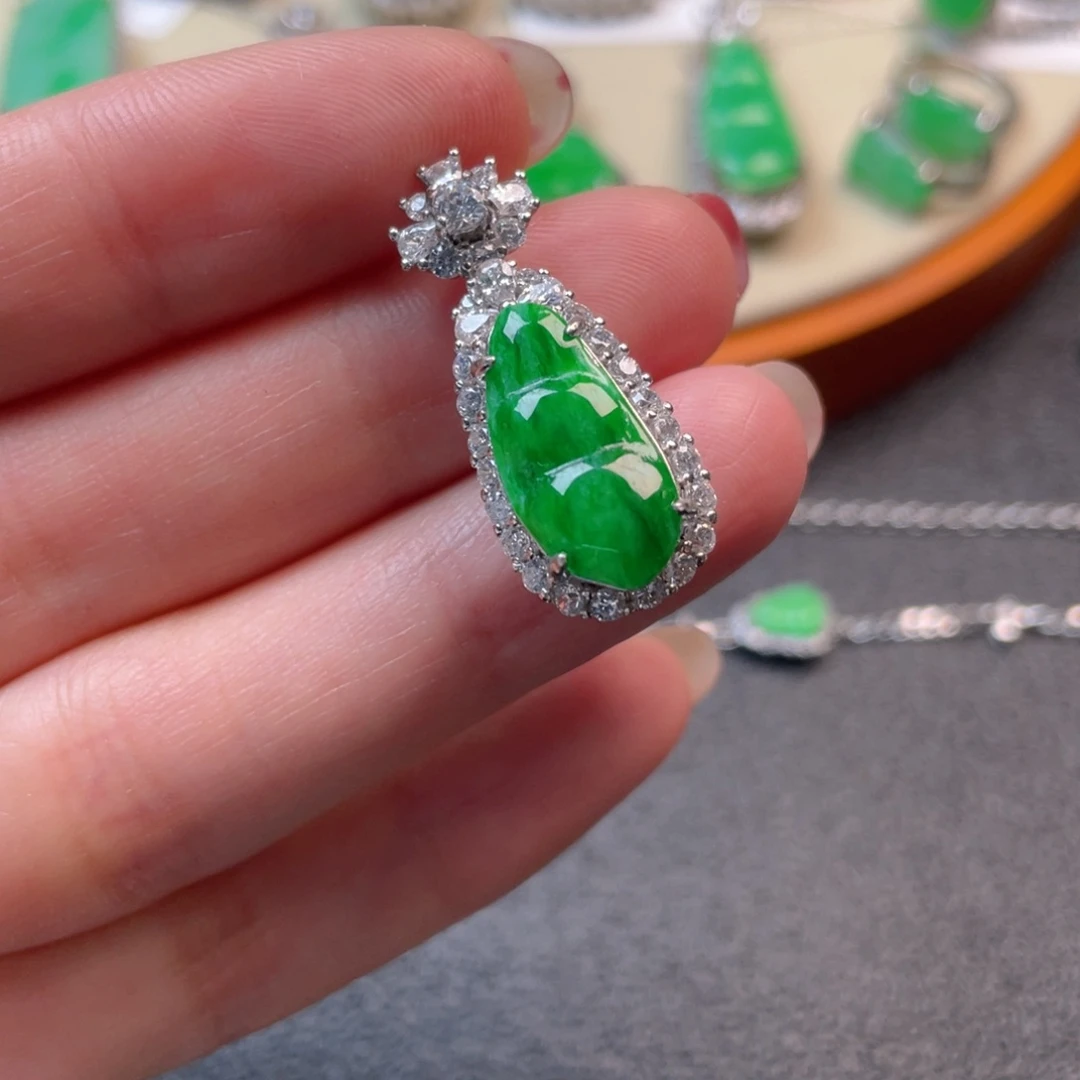 翡翠吊坠(不含链)银S925镶嵌