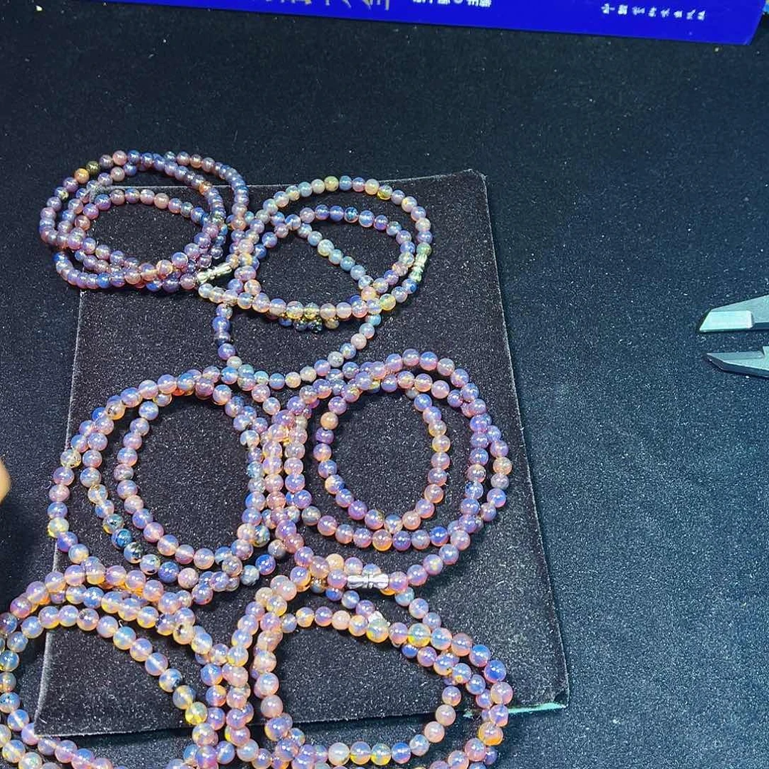 琥珀裸石未镶嵌缅甸琥珀多样性发货其中一件