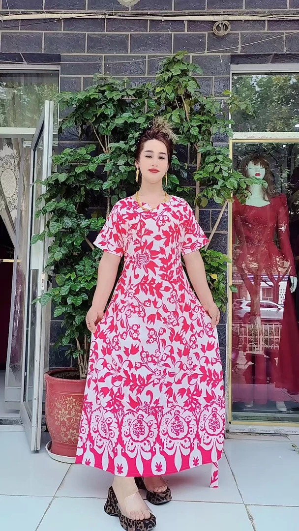 新款夏季gulluk 连衣裙（2个颜色）