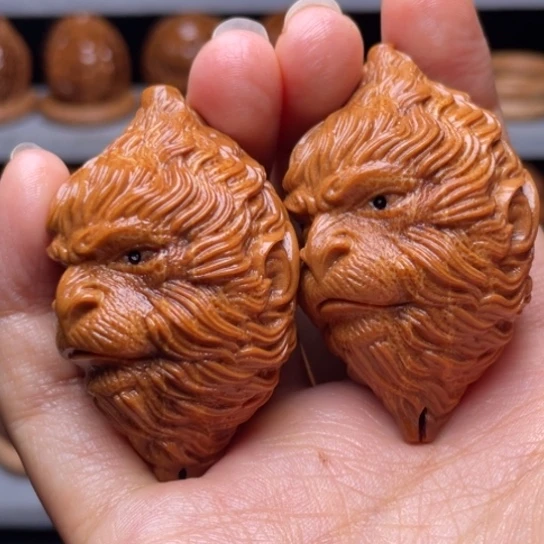 吊坠橄榄核大圣手球3.2