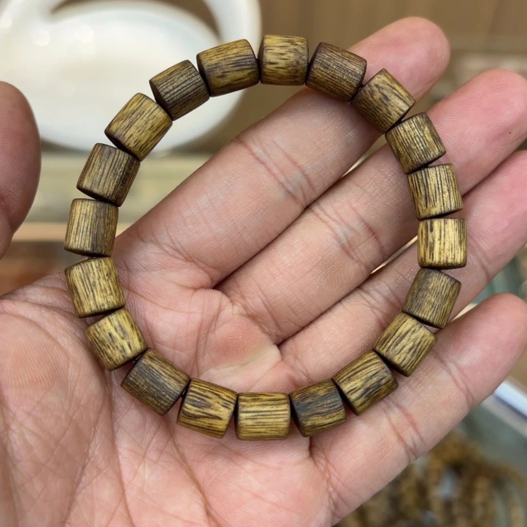 沉香碎屑沉香绿奇楠沉0.8