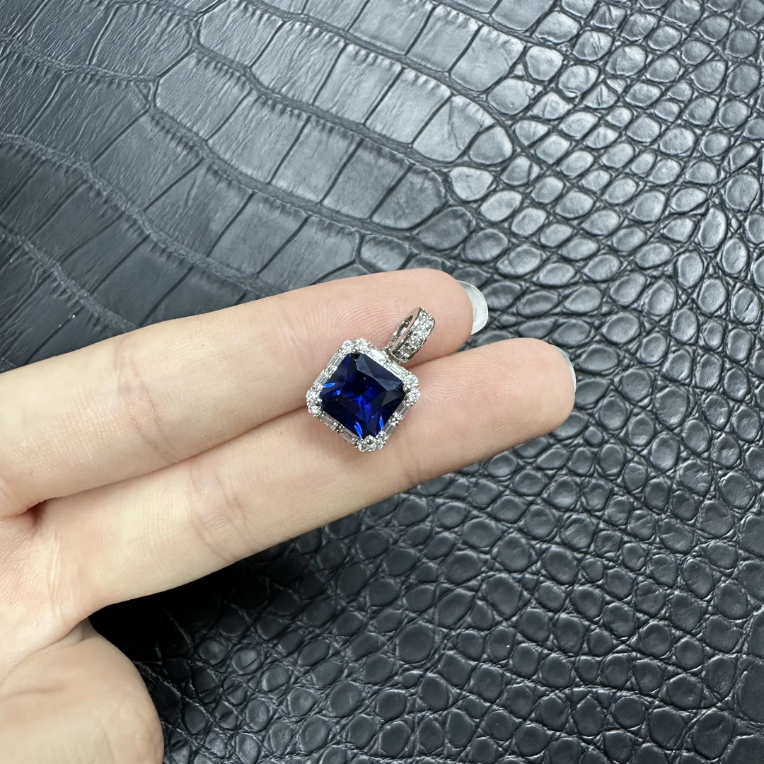 JDP1009 阿鲁沙-典藏高奢蓝宝石-精工925吊坠