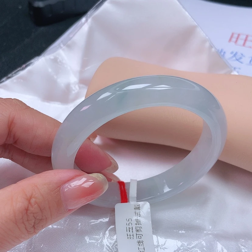 【闪购商品】未镶嵌手镯翡翠5455，