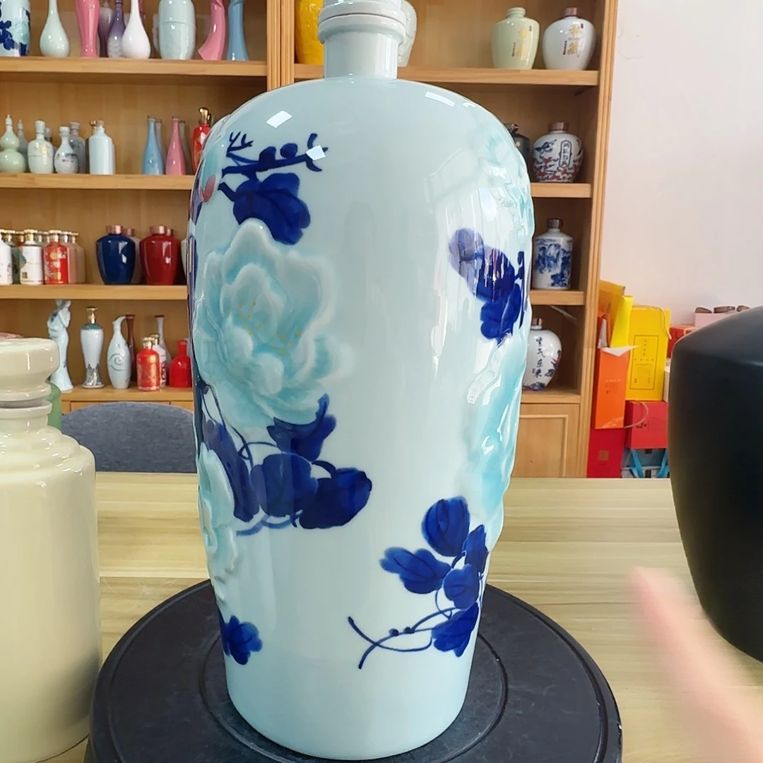5斤装青花牡丹酒瓶