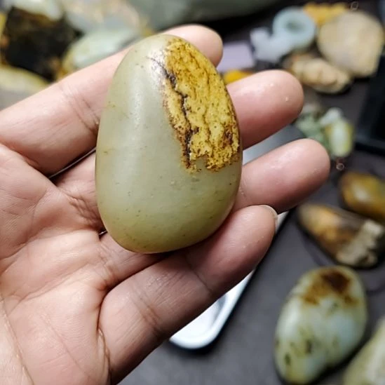和田玉（糖玉）未镶嵌挂件