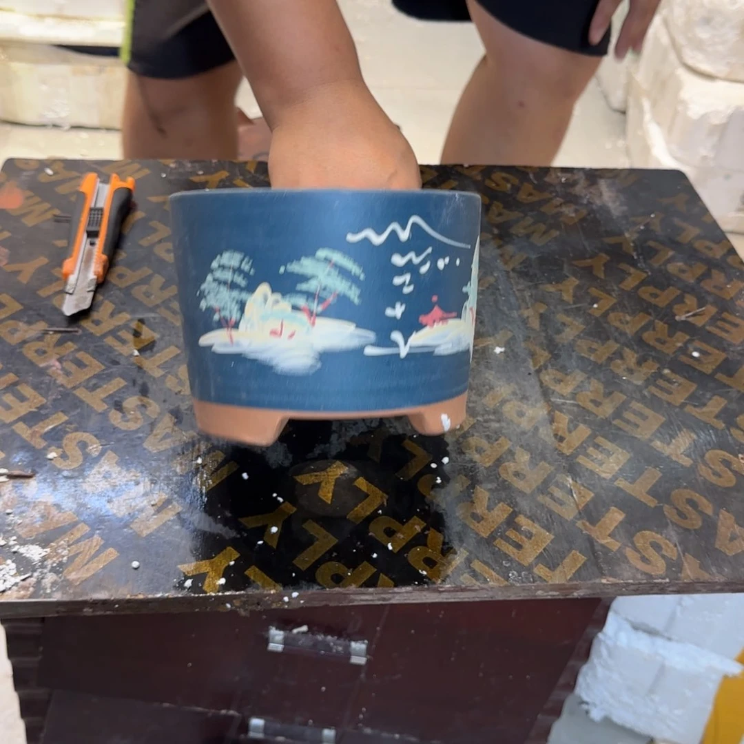 紫砂花盆瑕疵和瑕疵