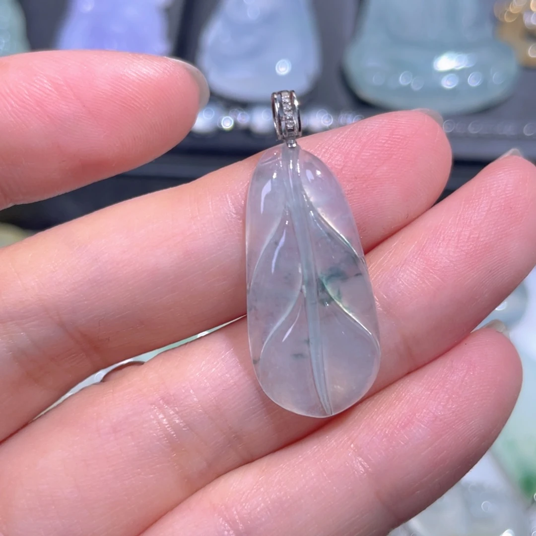 颈饰18K金镶嵌翡翠翡翠
