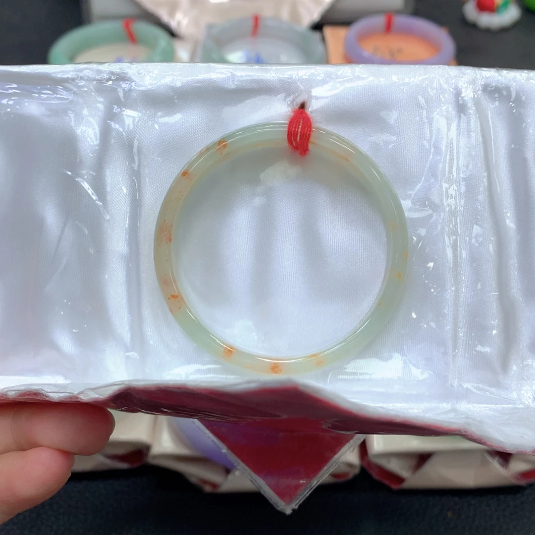 翡翠未镶嵌手镯50公主镯