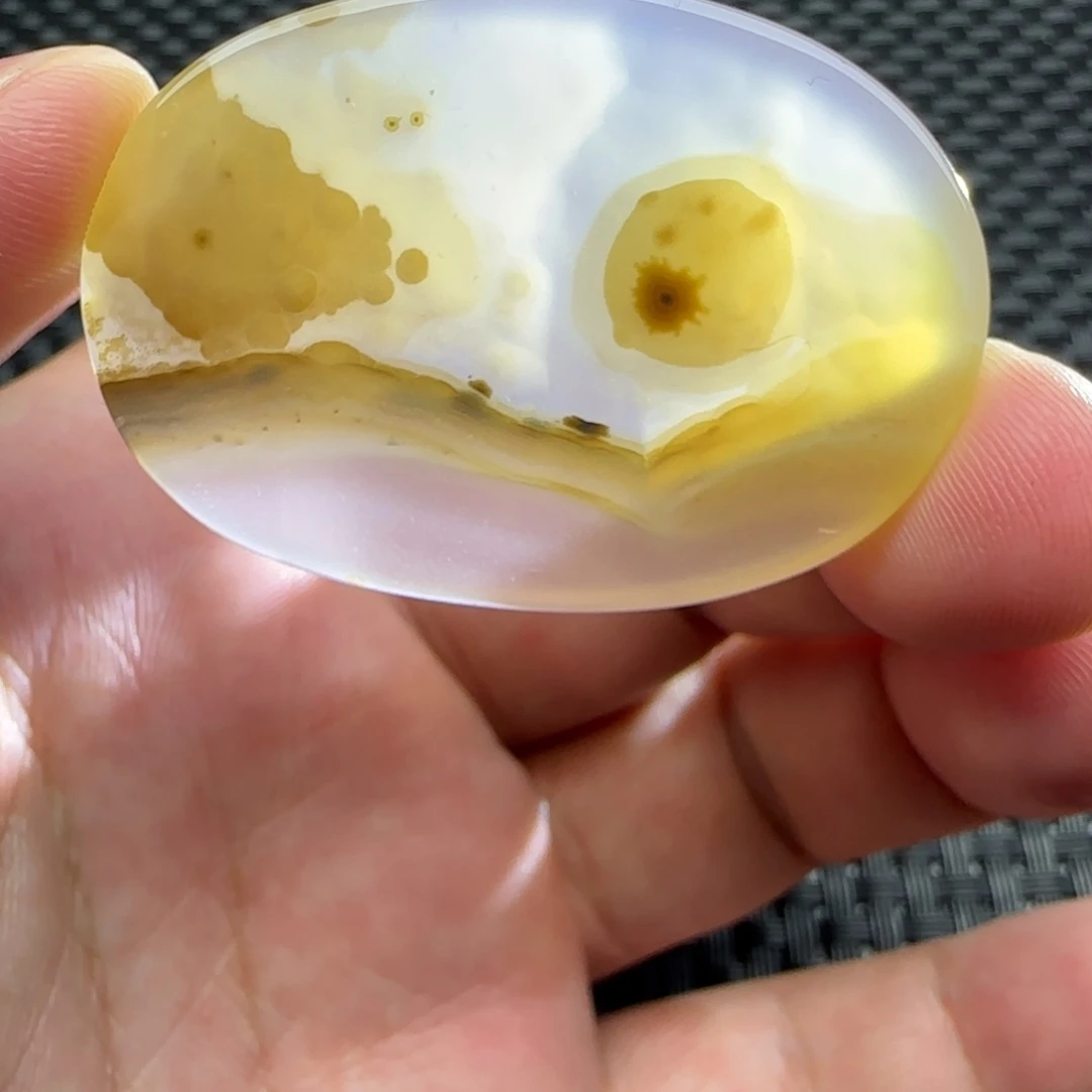 人***者未镶嵌颈饰玛瑙/玉髓