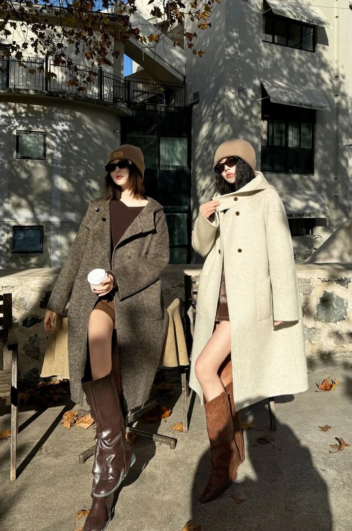 【五儿WUER】112001冬季兔毛桑蚕丝绵羊毛帽子款休闲减龄毛呢大衣