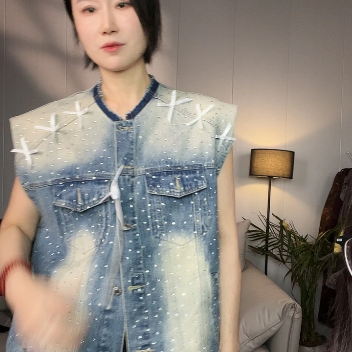 素**子孤品牛仔马甲去拍去拍