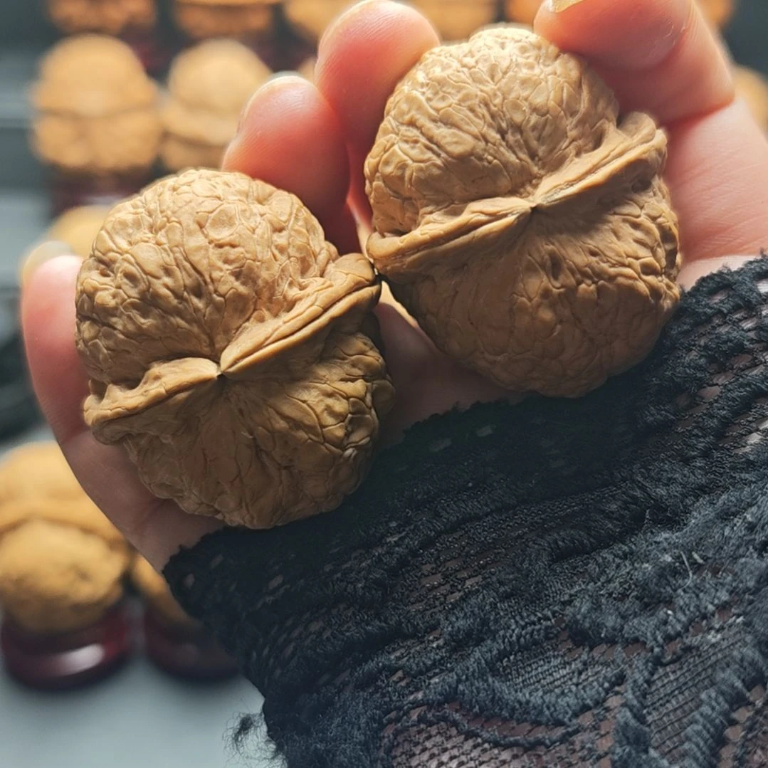 文玩核桃把件帝王