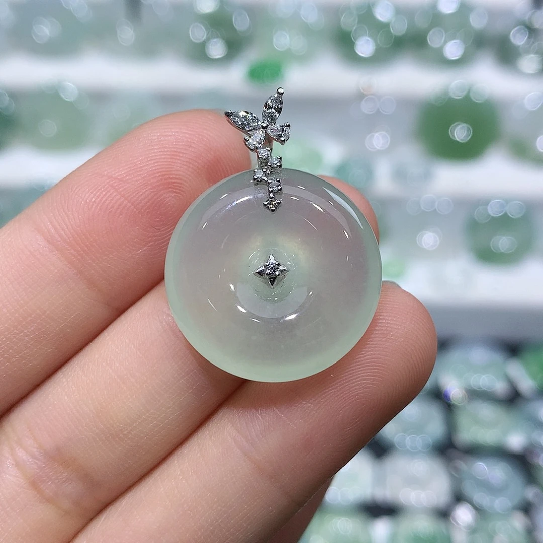 吊坠(不含链)未镶嵌翡翠