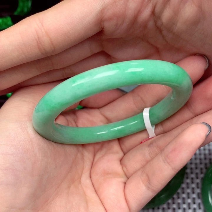 未镶嵌手镯翡翠翡翠