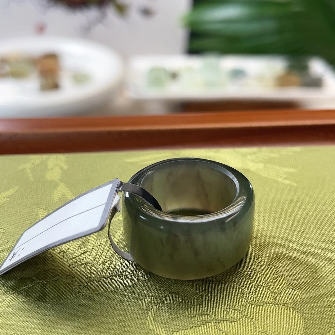 未镶嵌戒指和田玉c38 紫翠圆切16.9