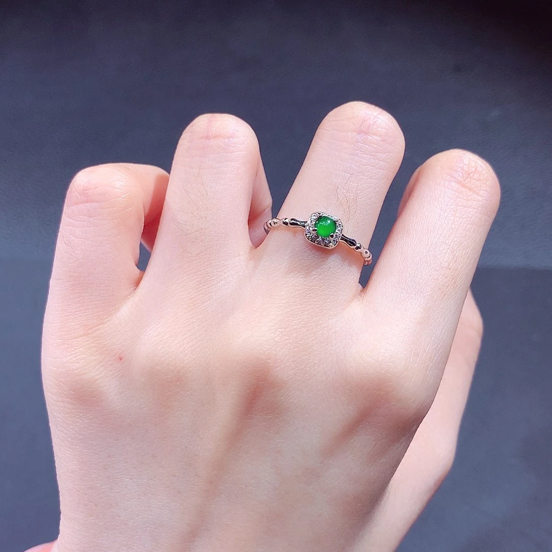 翡翠戒指未镶嵌翡翠