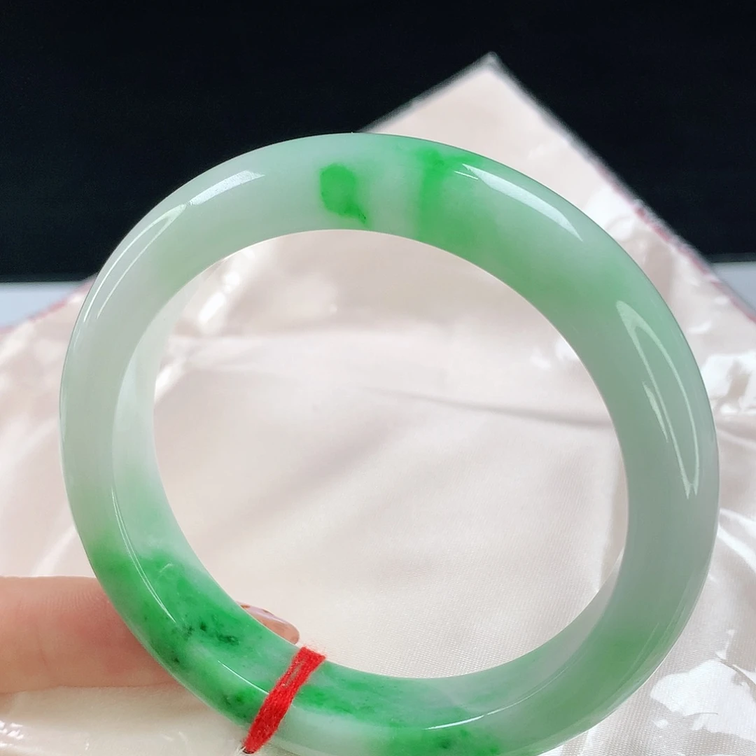 未镶嵌手镯翡翠664