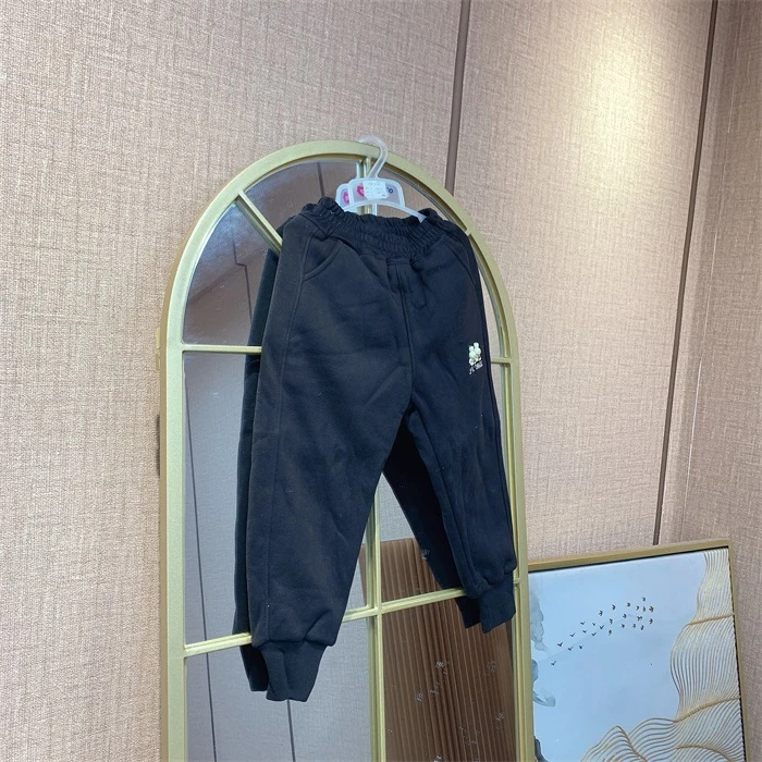 AN096   宝宝黑色厚裤子