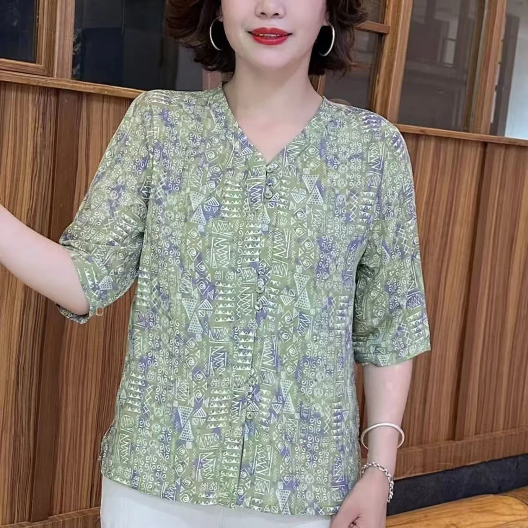 夏季薄款中袖妈妈装纽扣衬衫袖时尚中老年百搭气质宽松显瘦女上衣