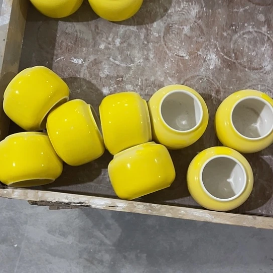 多肉绿植陶瓷花盆9.9包邮，有孔