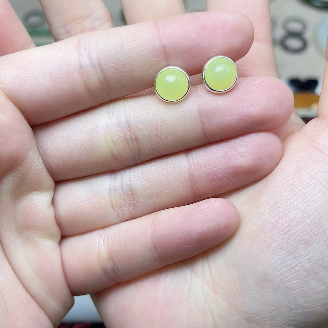 和田玉耳钉06银S925镶嵌