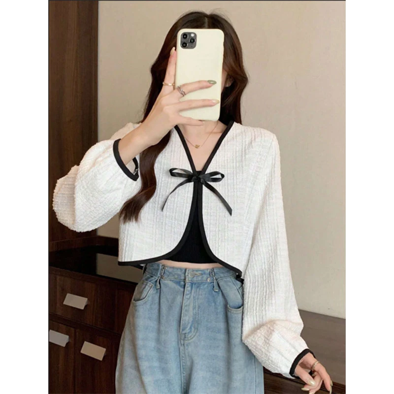 白色开衫长袖t恤女秋季新款韩版小个子时尚洋气百搭设计感上衣潮