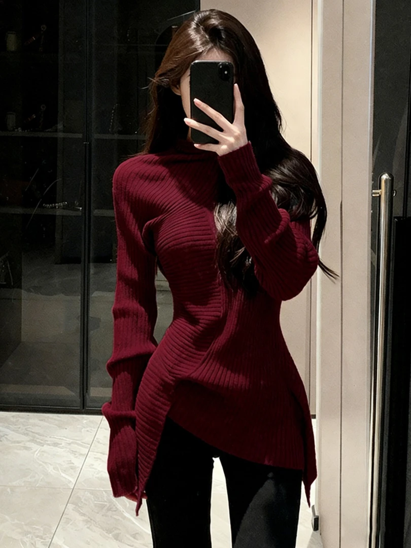 高级感气质漂亮休闲百搭2025秋冬季新款酒红色百搭不规则设计毛衣