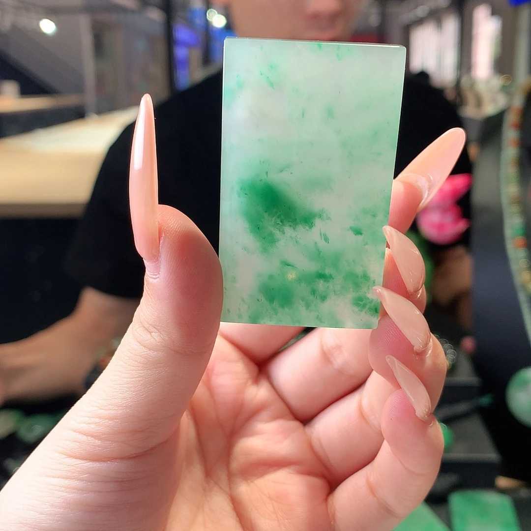 石英质玉未镶嵌吊坠