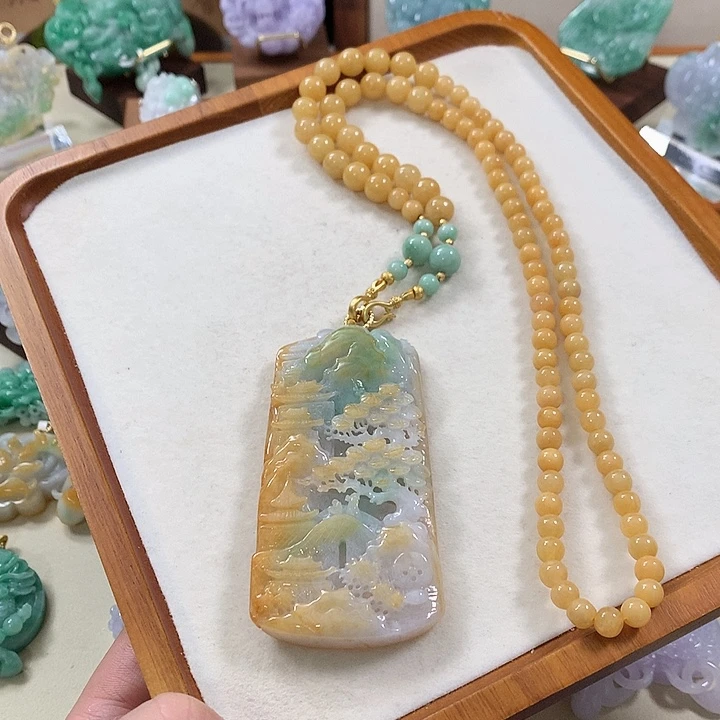 翡翠未镶嵌颈饰翡翠吊坠