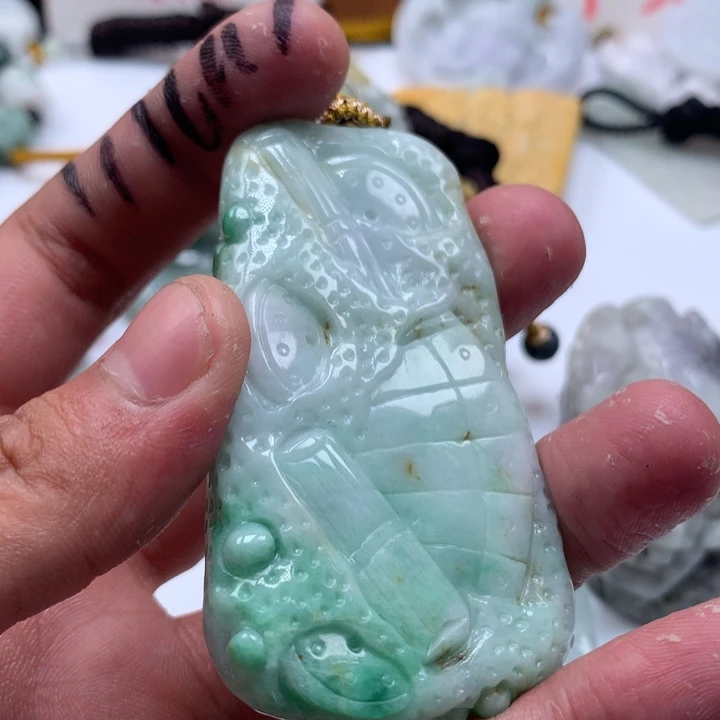 颈饰未镶嵌翡翠保真天然a货翡翠