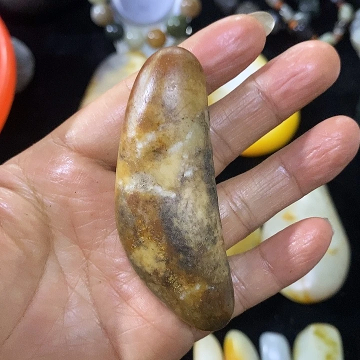 和田玉（糖玉）未镶嵌挂件