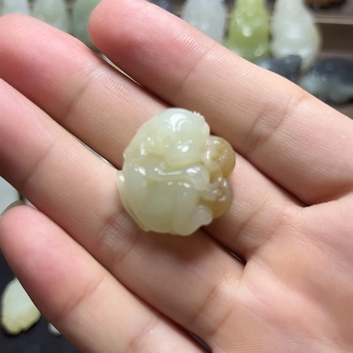 颈饰未镶嵌和田玉