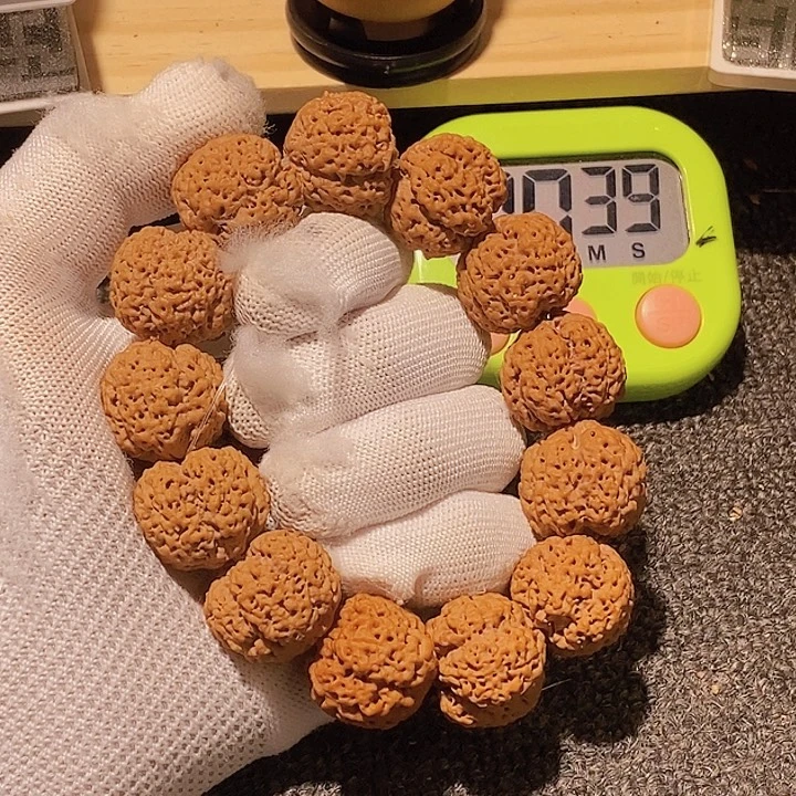 不***走吊坠金刚菩提在干嘛的我还以为