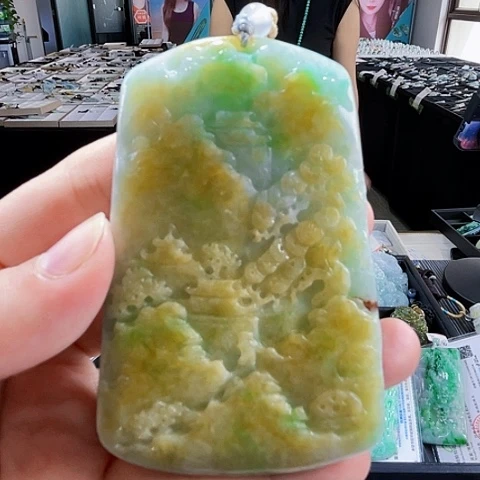颈饰未镶嵌翡翠一个