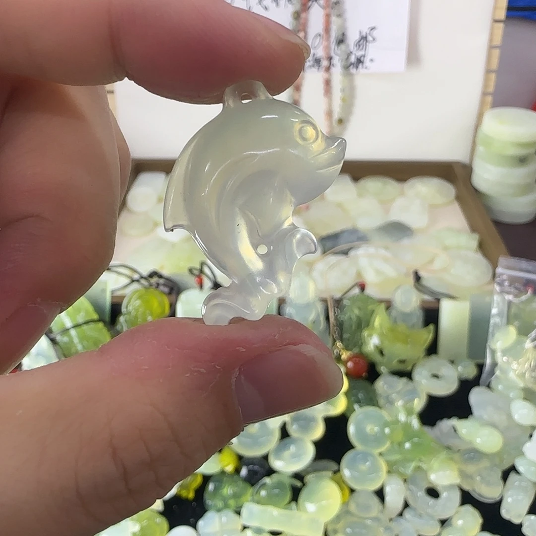 蛇纹石玉合金颈饰