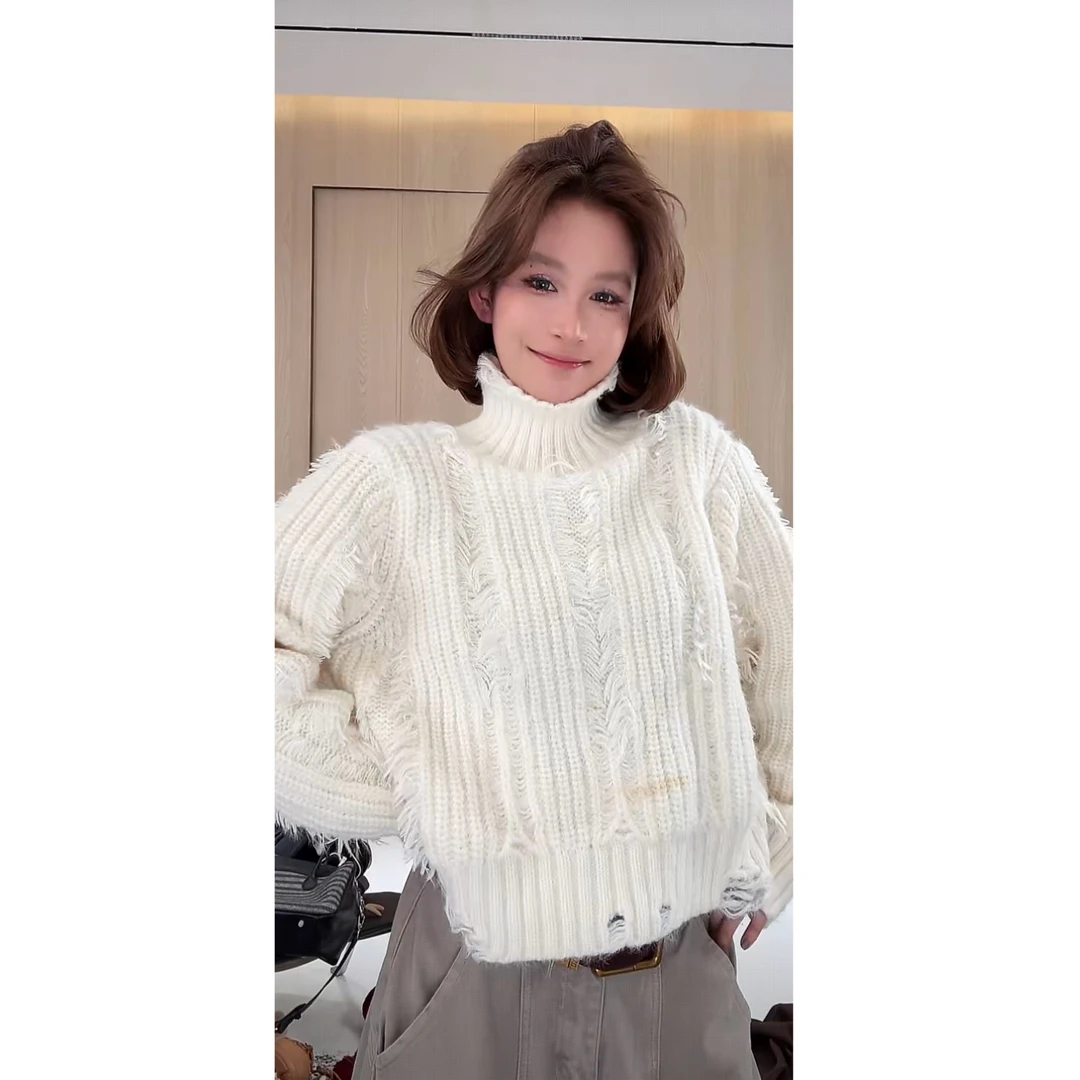 现货【吴童自制】冬季韩版设计感破洞高领毛衣女长袖上衣2411