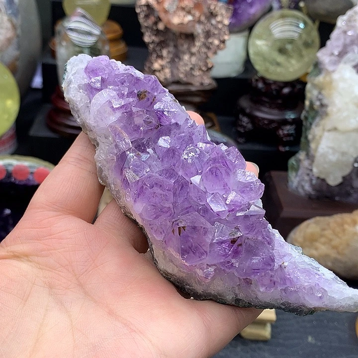 未镶嵌水晶大型摆件（非配饰）