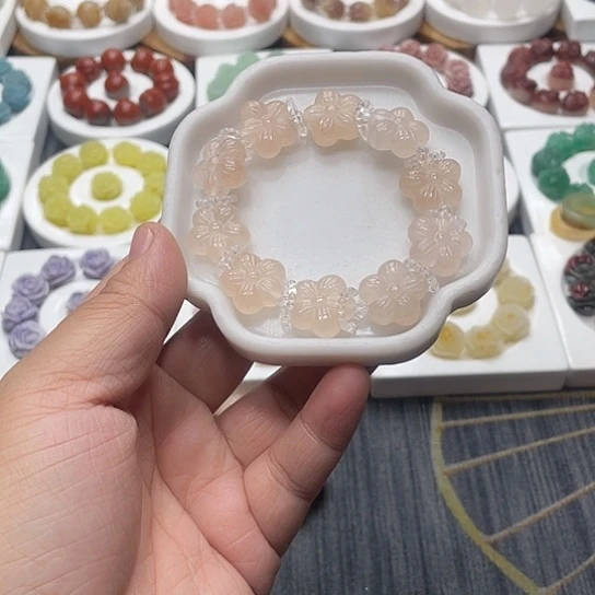 石英质玉（非洲翠）合金手串