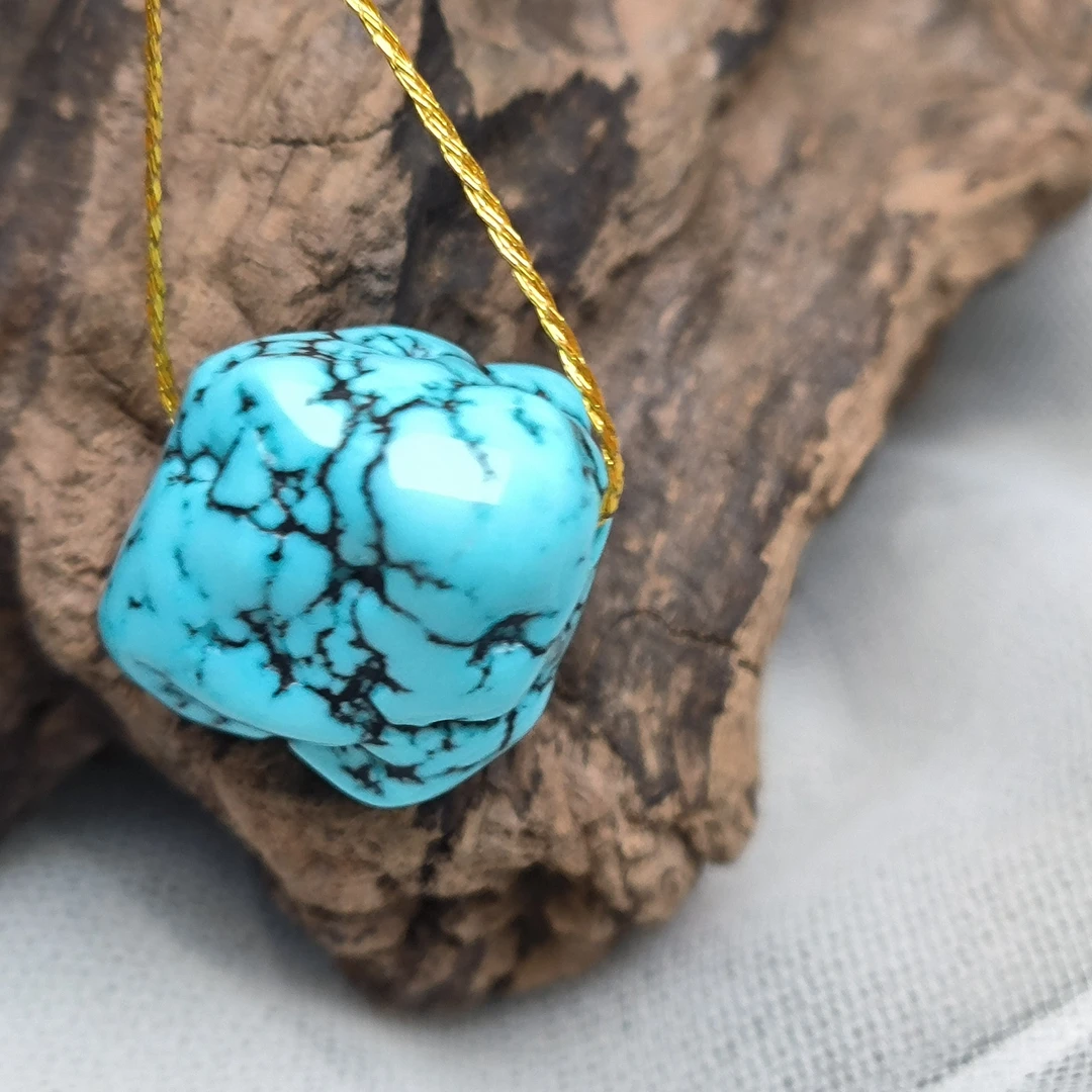 原矿绿松石，全品水草纹蓝随形吊坠