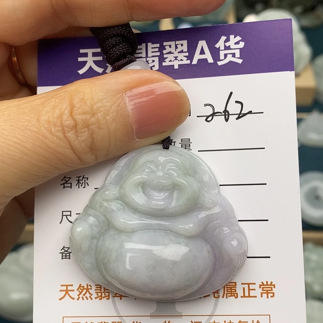 翡翠未镶嵌颈饰佛公