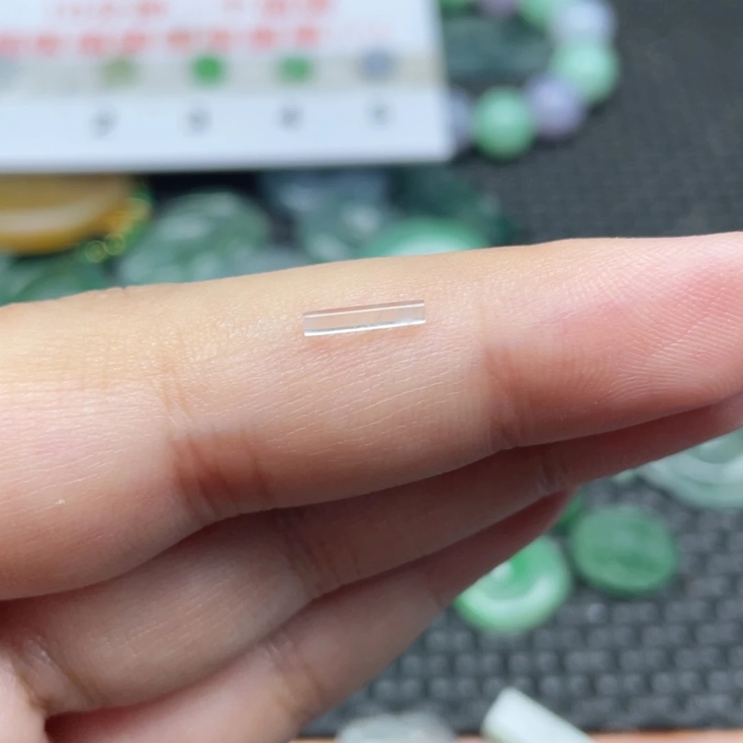 未镶嵌挂件翡翠  翡翠