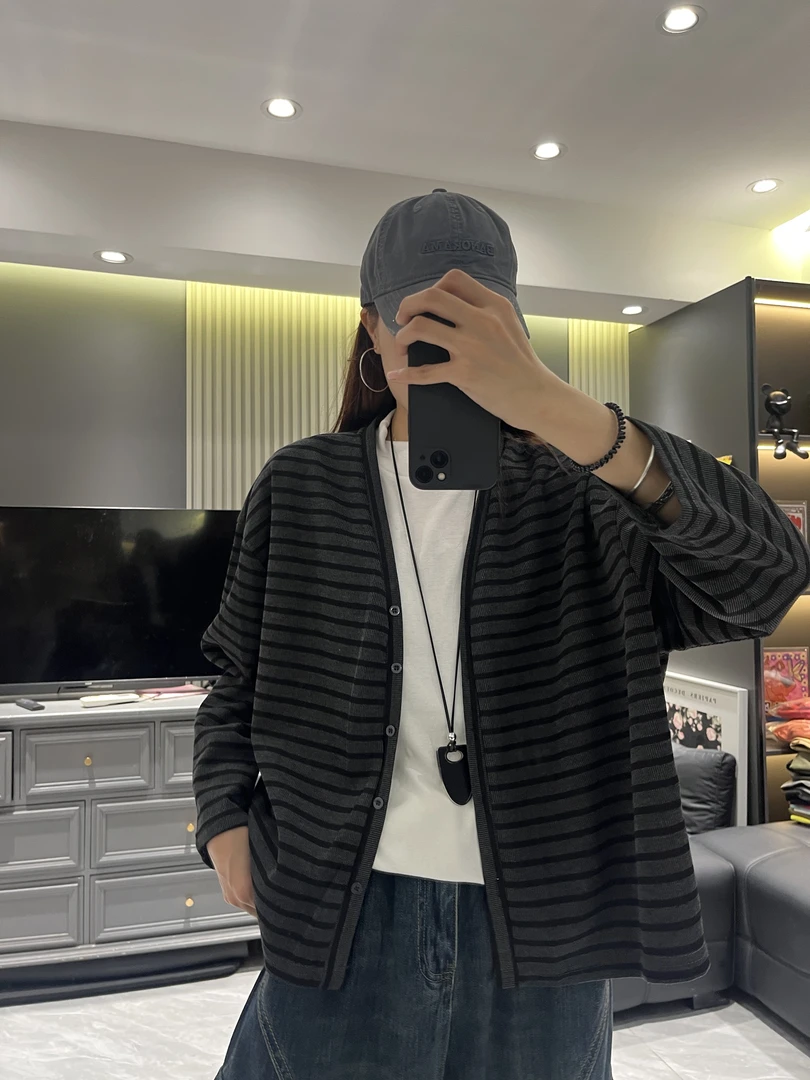 （老三）韩版宽松秋季大码百搭条纹V领开衫慵懒风休闲时尚上衣简约