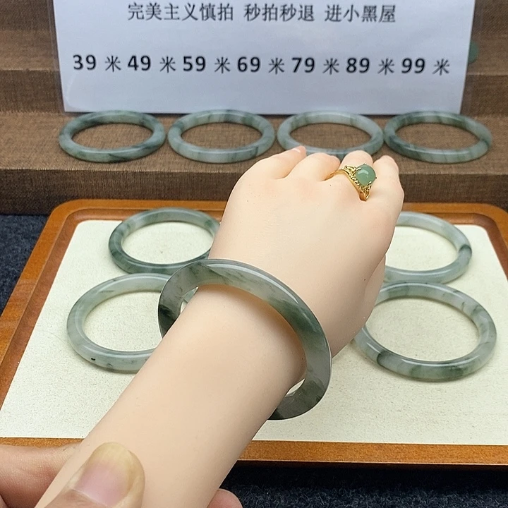未镶嵌手镯石英质玉1128
