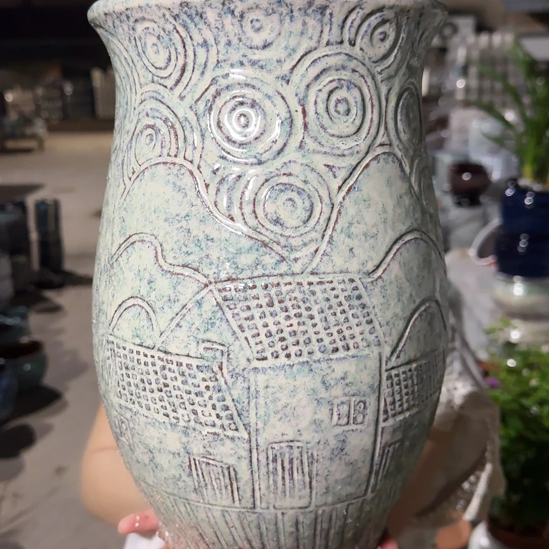 紫砂花盆高30口19。绿