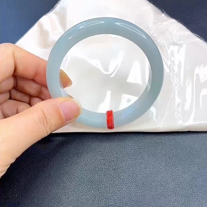 翡翠未镶嵌颈饰冰胶蓝