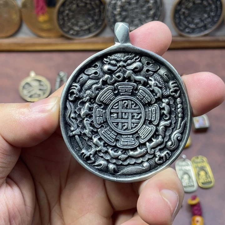 白利马铜麟甲熊九宫八卦牌
