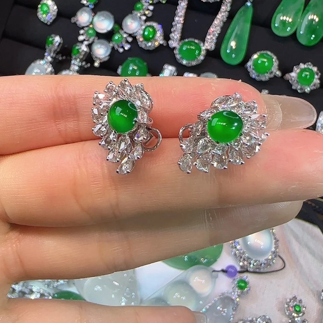 翡翠18K金镶嵌戒指