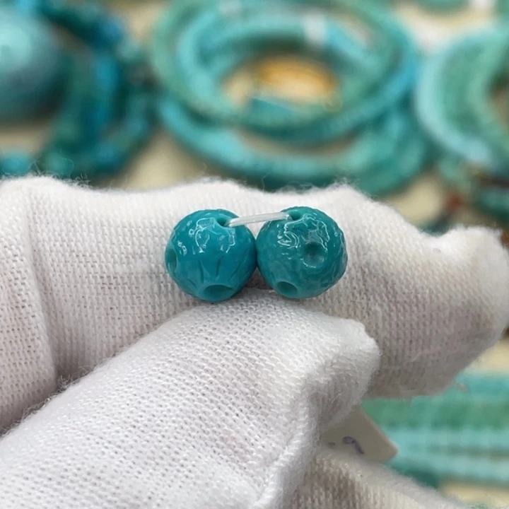 绿松石未镶嵌挂件