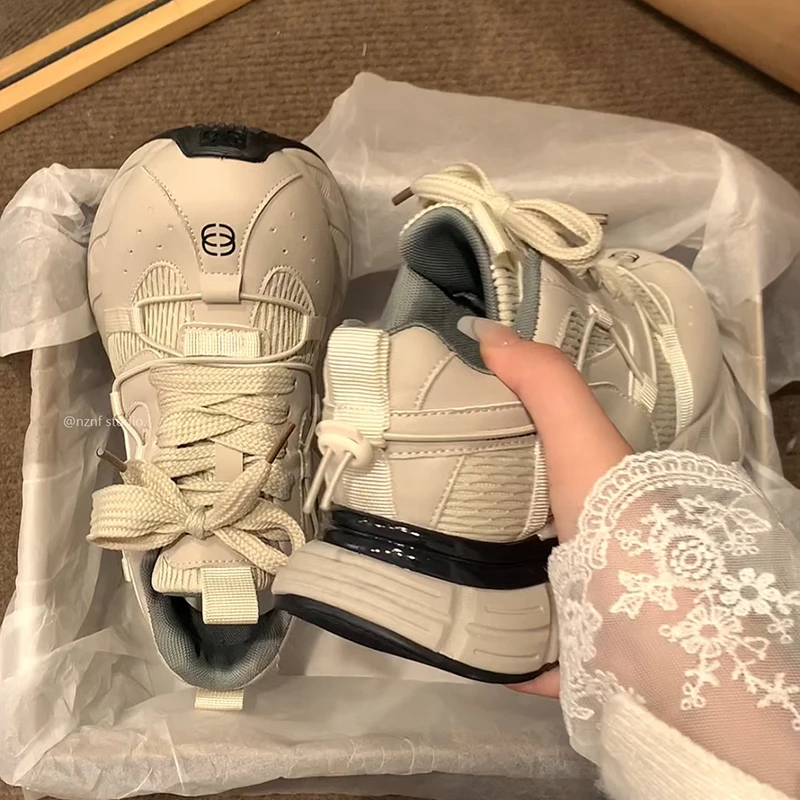 复古巴黎显脚小厚底老爹鞋女款2025新款春秋轻便增高百搭运动鞋子